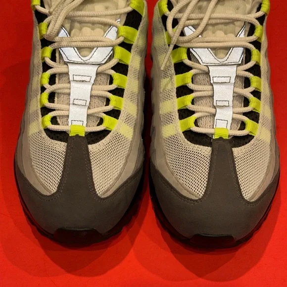 eko　0710 Amazon.com: EKO Small Bathroom Trash Can with Lid Soft Close, Step